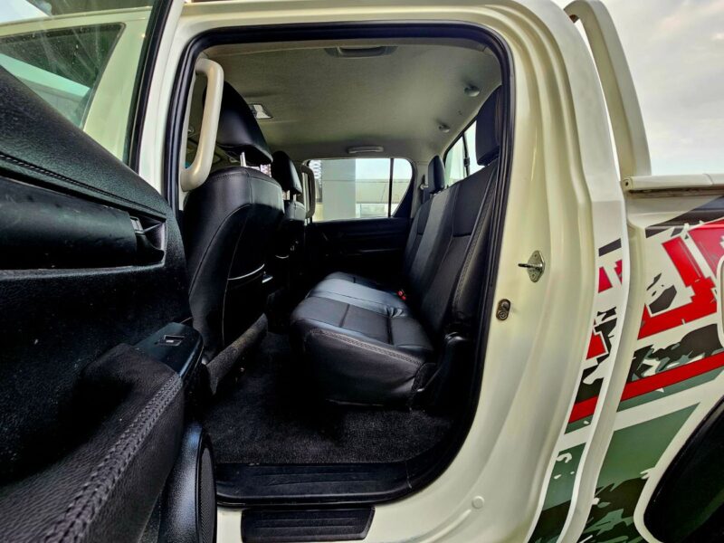 2019 Toyota Hilux GL ADVENTURE 2.7 Litres 4 Cylinders Petrol Engine White Black Pickup GCC