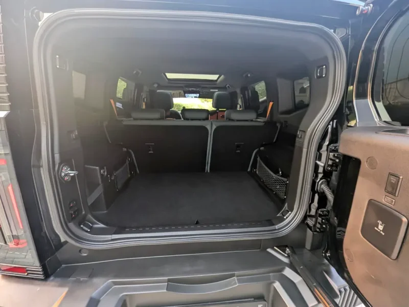 2024 Jetour T2 Luxury 4 Cylinders Petrol Engine Black Green SUV GCC Specs Excellent Condition