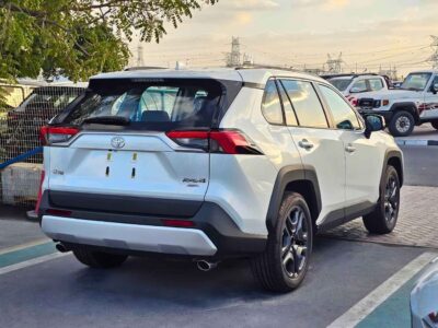 2025 Toyota RAV 4 ADVENTURE CVT FLAGHSIP 2.0L 4 Cylinders Petrol Engine White Black SUV