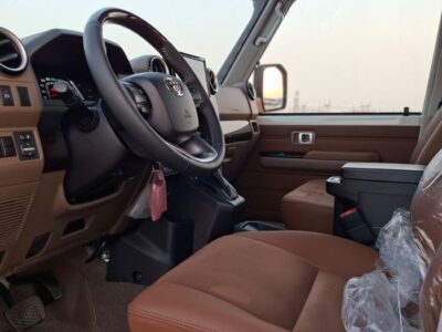 2026 Toyota Land Cruiser 70 LC76 2.8 Litres 4 Cylinders Diesel Engine White Brown SUV