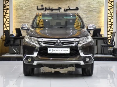 2017 Mitsubishi Montero Sport GLS 6 Cylinders Petrol Engine Brown SUV GCC Specs Automatic