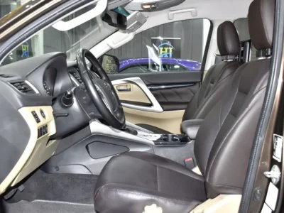 2017 Mitsubishi Montero Sport GLS 6 Cylinders Petrol Engine Brown SUV GCC Specs Automatic