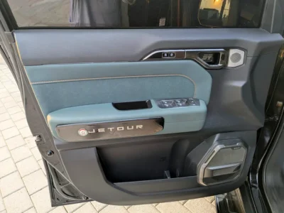 2024 Jetour T2 Luxury 4 Cylinders Petrol Engine Black Green SUV GCC Specs Excellent Condition