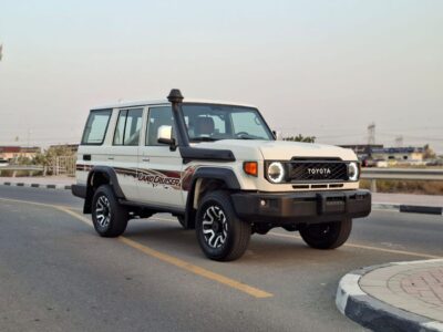 2026 Toyota Land Cruiser 70 LC76 2.8 Litres 4 Cylinders Diesel Engine White Brown SUV
