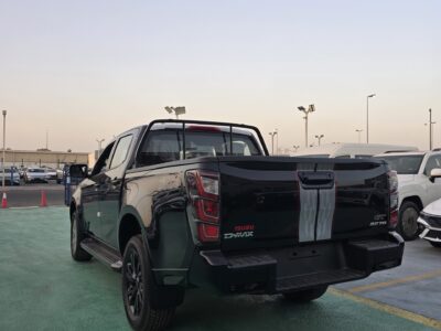 2027 ISUZU D-MAX GT 3.0 Litres TURBO DIESEL 4 Cylinders Engine Black Pickup Truck GCC