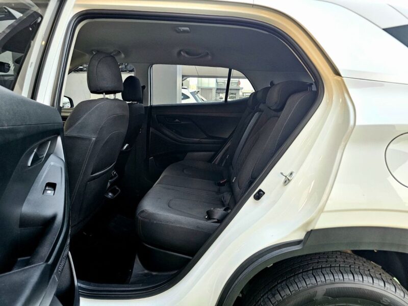 2023 Hyundai Creta SMART 1.6 Litres 4 Cylinders Petrol Engine White Black SUV GCC Specs