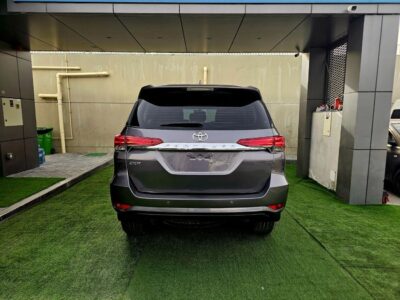 2020 Toyota Fortuner EXR 2.7 Litres V4 PETROL Engine Grey Tan SUV Automatic GCC
