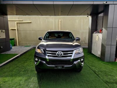 2020 Toyota Fortuner EXR 2.7 Litres V4 PETROL Engine Grey Tan SUV Automatic GCC