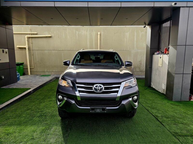 2020 Toyota Fortuner EXR 2.7 Litres V4 PETROL Engine Grey Tan SUV Automatic GCC