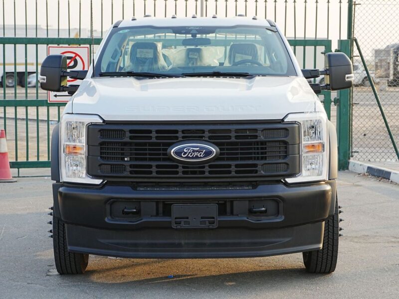 2026 Ford F550 SUPER DUTY XL 6.7L Power Stroke V8 Turbo Diesel White Grey Pickup Truck