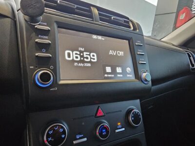 2023 Hyundai Creta SMART 1.6 Litres 4 Cylinders Petrol Engine White Black SUV GCC Specs