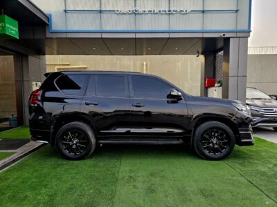2013 Toyota Prado TX-L 4.0 Litres 6 Cylinders Petrol Engine Black Beige SUV GCC Specs