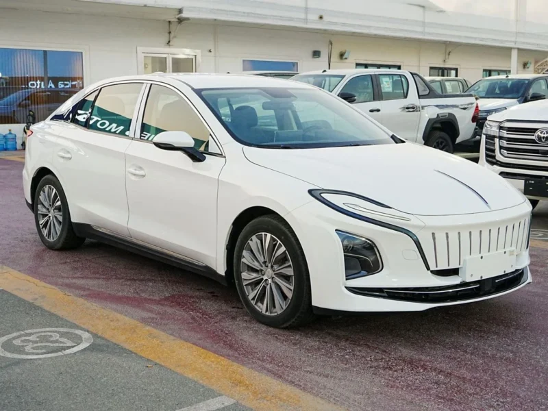 2024 HONGQI E-QM5 T3 EDITION Electric Vehicle White Black Sedan Chinese Specs