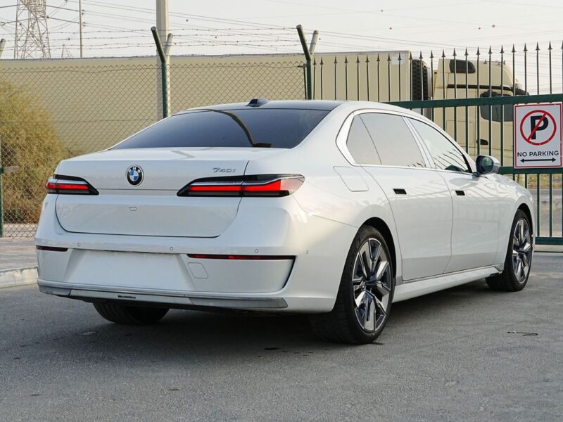 2025 BMW 740i MASTERCLASS M SPORT PACKAGE 6 Cylinders Hybrid White Burgundy Sedan