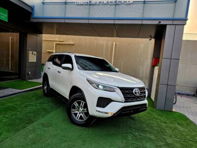 2021 Toyota Fortuner EXR 2.7 Litres V4 PETROL Engine White Tan SUV Automatic GCC
