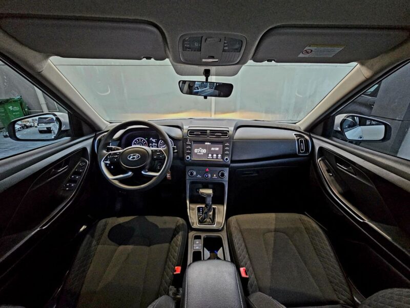 2023 Hyundai Creta SMART 1.6 Litres 4 Cylinders Petrol Engine White Black SUV GCC Specs