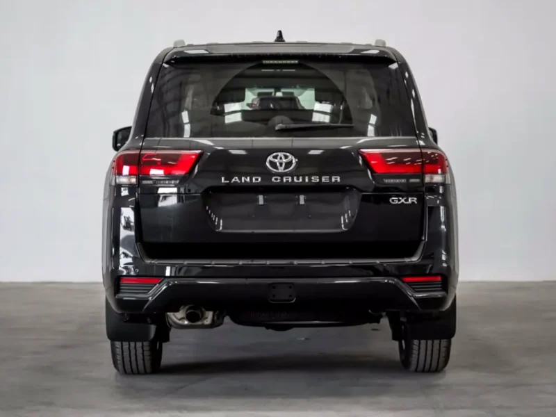 2026 Toyota Land Cruiser GXR 4.0 Litres 6 Cylinders Petrol Engine Black SUV GCC Specs