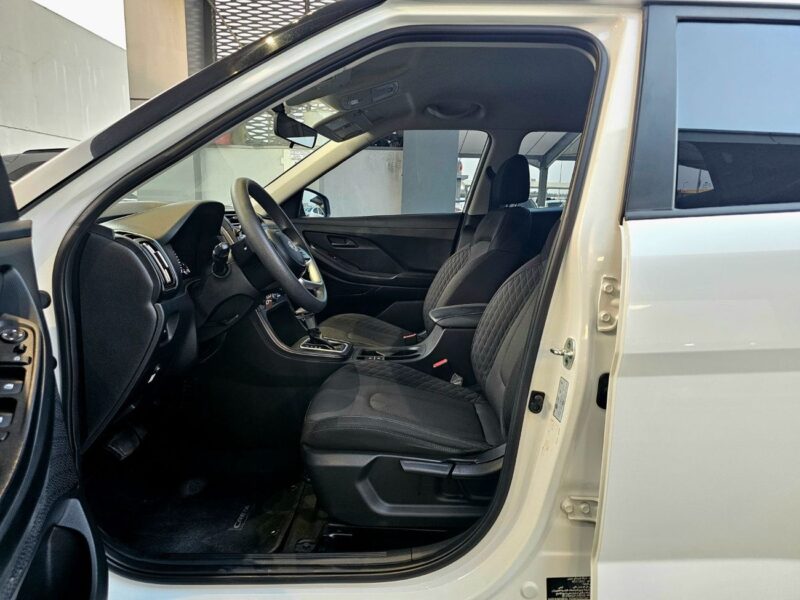 2023 Hyundai Creta SMART 1.6 Litres 4 Cylinders Petrol Engine White Black SUV GCC Specs