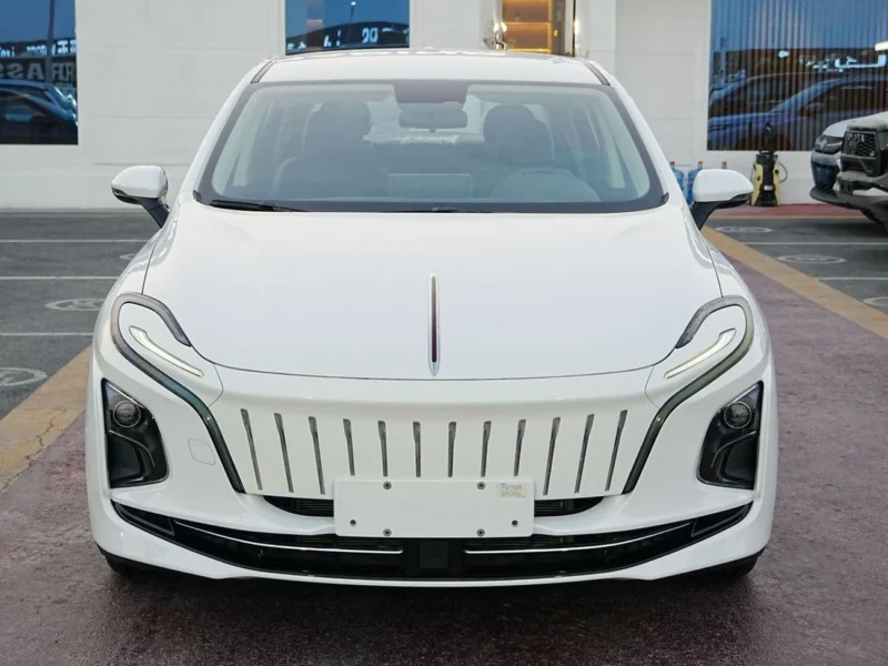 2024 HONGQI E-QM5 T3 EDITION Electric Vehicle White Black Sedan Chinese Specs