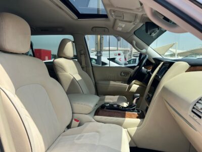 2021 Nissan Patrol SE T2 4.0 Litres 6 Cylinders Petrol Engine White Beige SUV GCC Specs