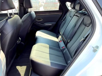 2025 BYD Qin L Premium 4 Cylinders Plug-in Hybrid Engine White Black Sedan Chinese Specs