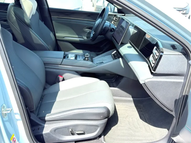 2025 BYD Qin L Premium 4 Cylinders Plug-in Hybrid Engine Blue Grey Sedan Chinese Specs