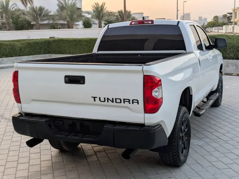 2020 Toyota Tundra Double Cab SR 5.7L V8 Petrol Engine White Black Pickup Truck GCC