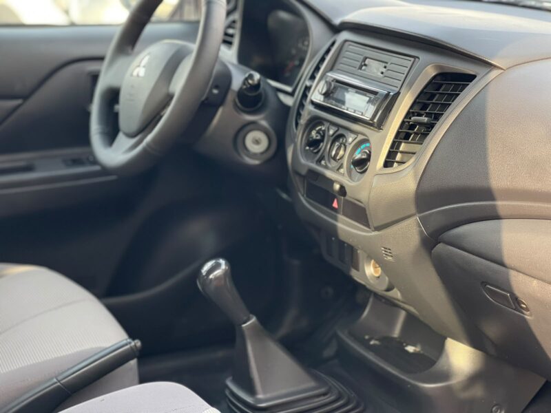 2021 Mitsubishi L200 2.4 Liters 4 Cylinders Petrol Engine 4X2 Manual White Grey Pickup Truck