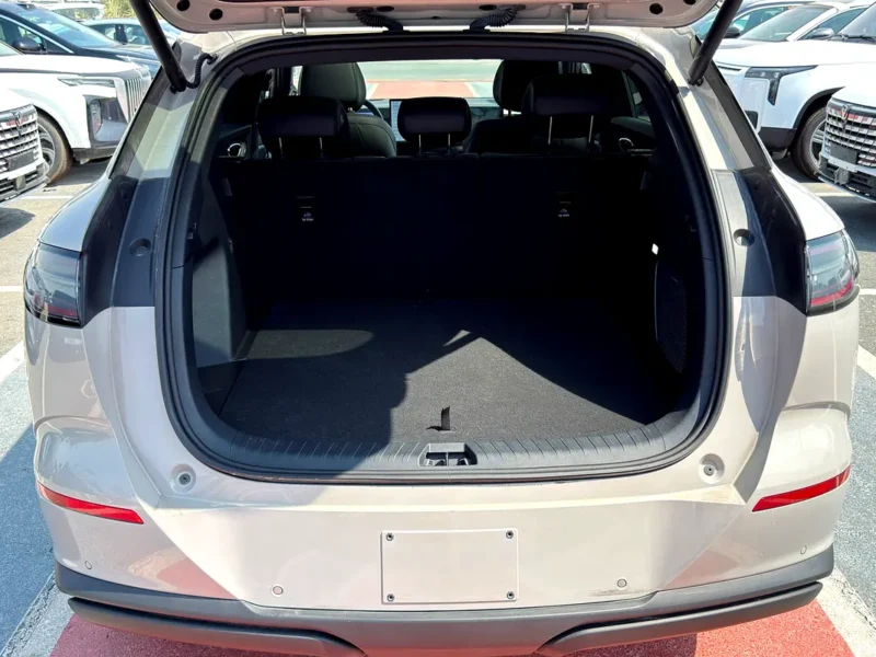 2025 BYD Sealion 6 Premium 4 Cylinders Plug-in Hybrid Engine Grey Sedan Chinese Specs