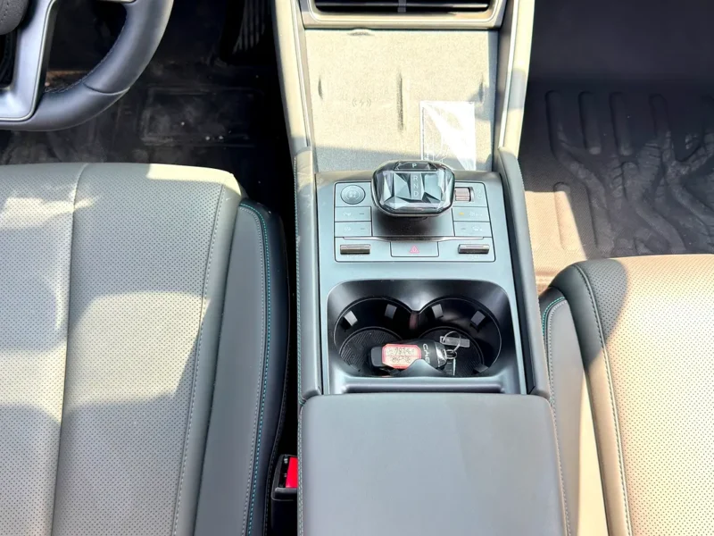 2025 BYD Qin L Premium 4 Cylinders Plug-in Hybrid Engine Grey Sedan Chinese Specs