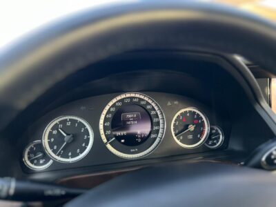 2013 Mercedes Benz E300 3.0 Litres 6 Cylinders Petrol Engine Black Sedan Korean Specs