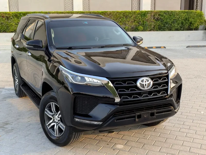 2021 Toyota Fortuner EXR 2.7 Litres 4-Cylinder Petrol Engine Black Orange SUV GCC Specs