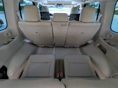 2023 Toyota Land Cruiser VXR 3.3L Twin-Turbo V6 Diesel Engine White Beige SUV GCC Specs