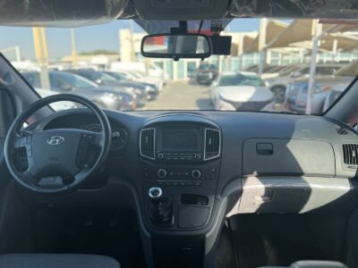 2021 Hyundai H1 5 Seats Van 2.4 Litres 4 Cylinder Diesel Engine Manual Silver Grey Van