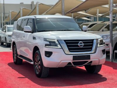 2021 Nissan Patrol SE T2 4.0 Litres 6 Cylinders Petrol Engine White Beige SUV GCC Specs