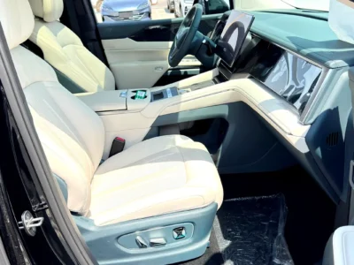 2025 BYD Xia 4 Cylinders Plug-in Hybrid Engine White Black Van Automatic Chinese Specs