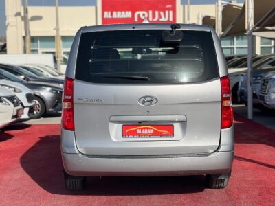 2021 Hyundai H1 5 Seats Van 2.4 Litres 4 Cylinder Diesel Engine Manual Silver Grey Van