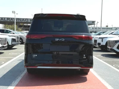 2025 BYD Xia 4 Cylinders Plug-in Hybrid Engine White Black Van Automatic Chinese Specs