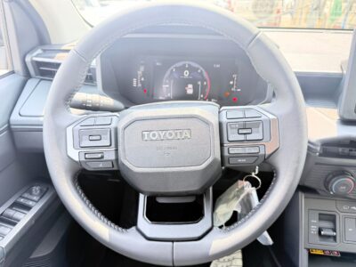 2026 Toyota Hilux E 2.8 Litres 4 Cylinders Turbo Diesel Engine White Black Pickup Truck MT