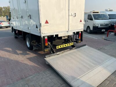 2022 Mitsubishi Canter 14FT Manual 4.2L 4 Cylinders Diesel Engine White Black GCC Specs