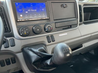 2025 Mitsubishi Canter 14FT Manual Clean 4.2L 4 Cylinders Diesel Engine White Black Truck