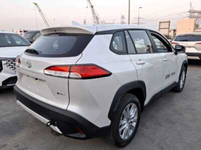 2026 Toyota Corolla Cross 2.0-liter 4-cylinder Hybrid Engine White Black SUV Cam Elite Edition