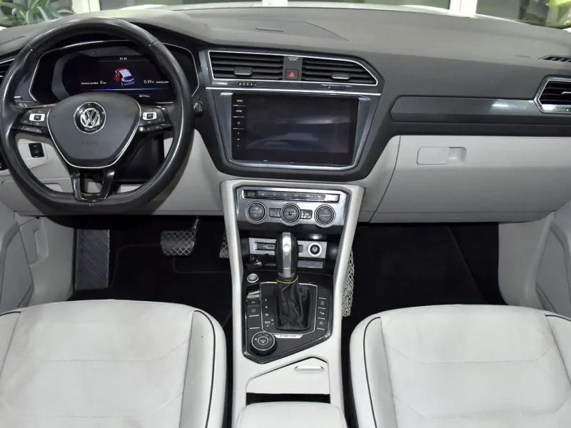 2019 Volkswagen Tiguan SEL 4 Cylinders Petrol Engine White Beige Crossover GCC Specs
