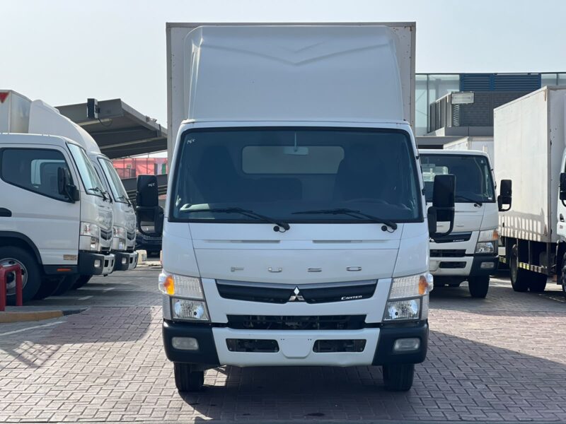 2021 Mitsubishi Canter Box 14FT Manual 4.2L 4 Cylinders Diesel Engine White Black GCC