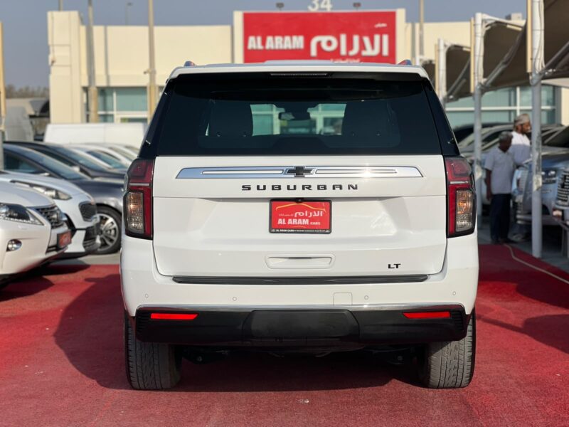 2023 Chevrolet Suburban LT 5.3-liter V8 EcoTec3 Petrol Engine White Beige SUV GCC Specs