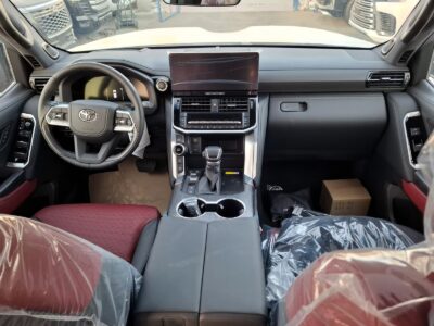 2026 Toyota Landcruiser VXR 3.5 Litres V6 Twin-Turbo Petrol Engine White Red SUV