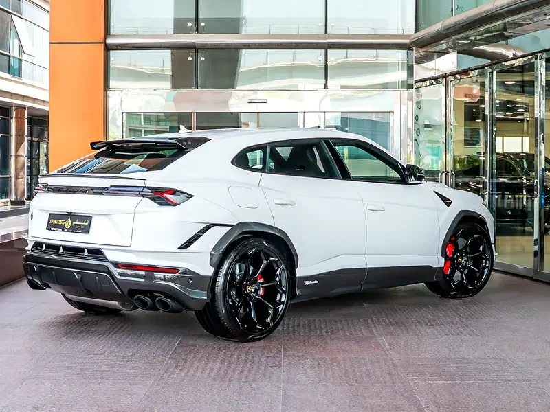 2024 Lamborghini Urus Performante 4.0-liter twin-turbo V8 Petrol Engine White Black SUV