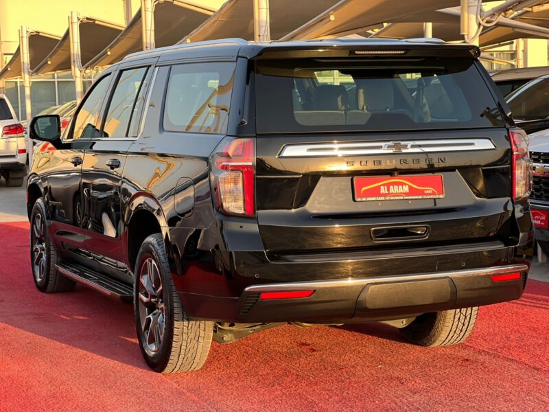 2023 Chevrolet Suburban LT 5.3-liter V8 EcoTec3 Petrol Engine Black Beige SUV GCC Specs