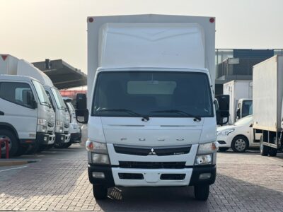 2021 Mitsubishi Canter 14FT Watter Shutters 4.2L 4 Cylinders Diesel Engine White Black MT
