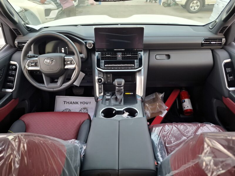 2026 Toyota Landcruiser VXR 3.5 Litres V6 Twin-Turbo Hybrid Engine White Red SUV